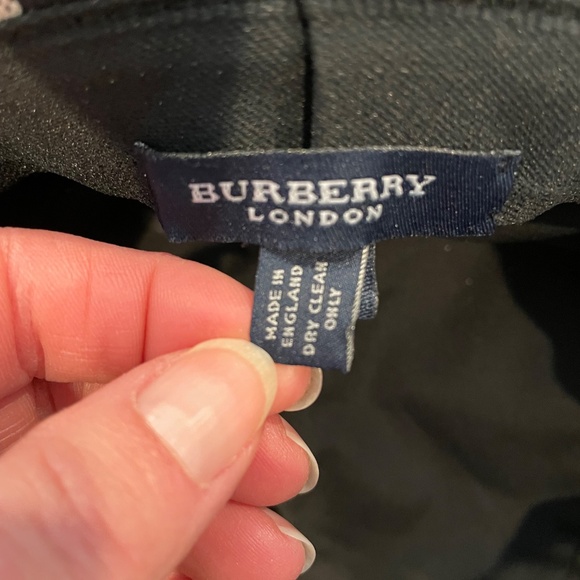 Burberry Navy Exaggerated Check Cotton Bucket Hat Size M main image 7